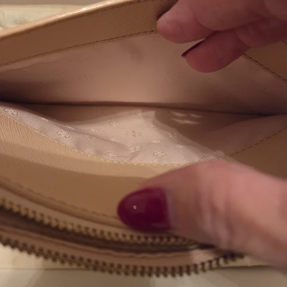 Tory Burch Clutch Bag - Picture 5 of 7